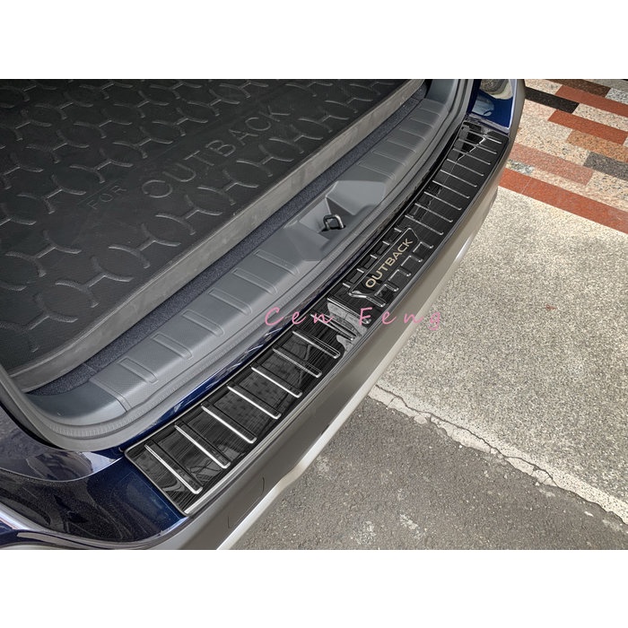 涔峰ＣＦ☆(黑鈦)Subaru 21年改款後 Outback 後護板 後外護板 後車廂外護板 後防刮飾板 不鏽鋼 防刮