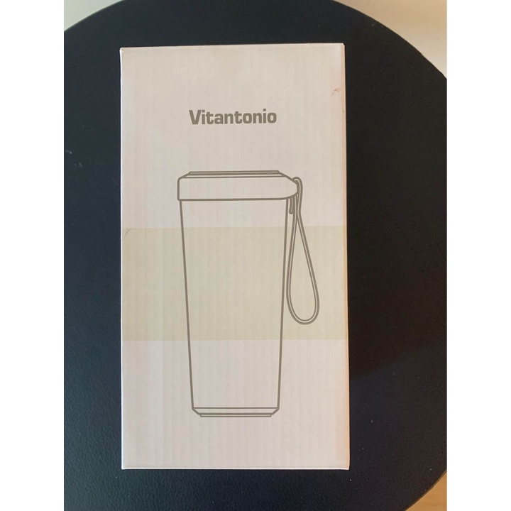 【全新】【Vitantonio】小V多功能無線USB隨行果汁機/杯(茶花白)