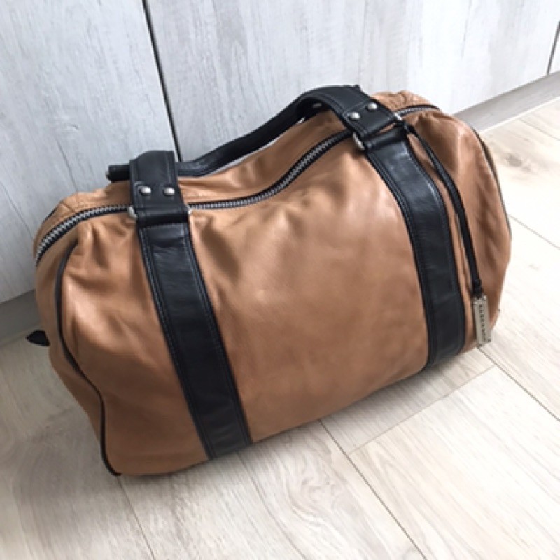 義大利專櫃RABEANCO小羊皮肩包/旅行包/手提包👜原價$9300購於美麗華