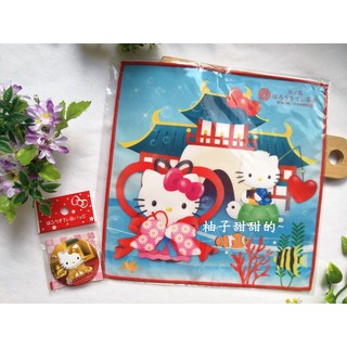 日本帶回-Hello Kitty 凱蒂貓 小方巾 小毛巾 江之島 茶寮 徽章 胸針 別針 收藏 【柚子甜甜的~】