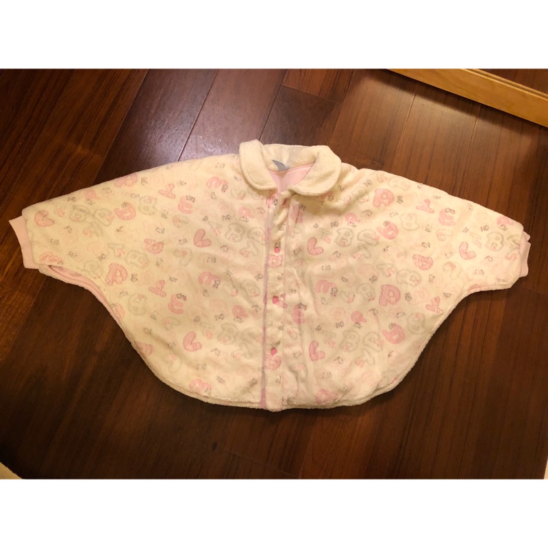 麗嬰房 女童嬰兒 風衣披風外套 baby1號 建議一歲半以前可穿 原價：2980元