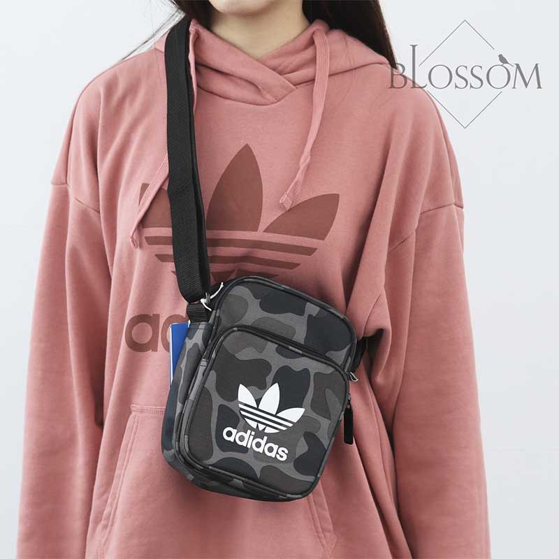 【Blossom】正品現貨 Adidas Originals 迷彩 Camo 迷你小包 側背包 腰包