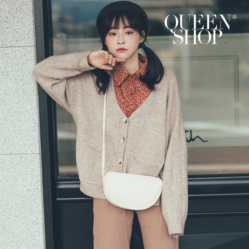 QUEENSHOP 雙口袋排釦毛衣外套 三色售 現+預【02071182】