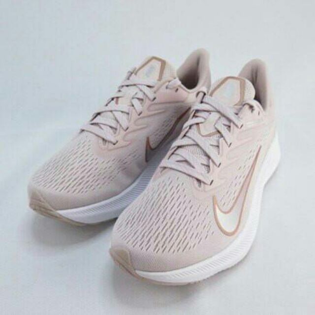 nike zoom winflo 9