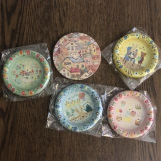 【Fashion Guide 】日本插畫家 戶崎尚美 Couleur cleulet可愛熊+砂糖兔 杯墊/裝飾盤/飾品盤