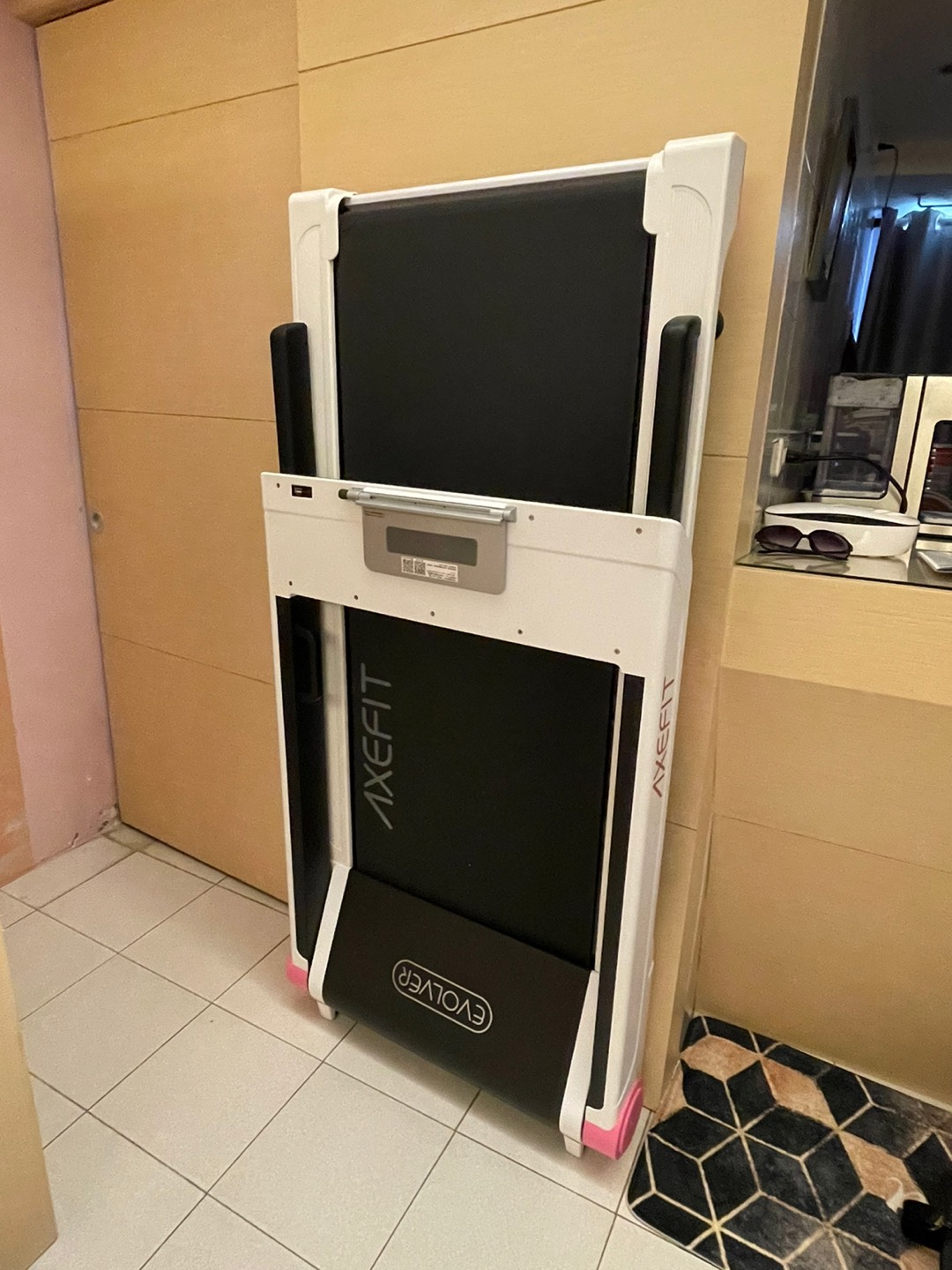 Wellcome好吉康axefit 進化者2 櫻花女神粉 電動跑步機51cm超寬跑帶健走電跑 蝦皮購物