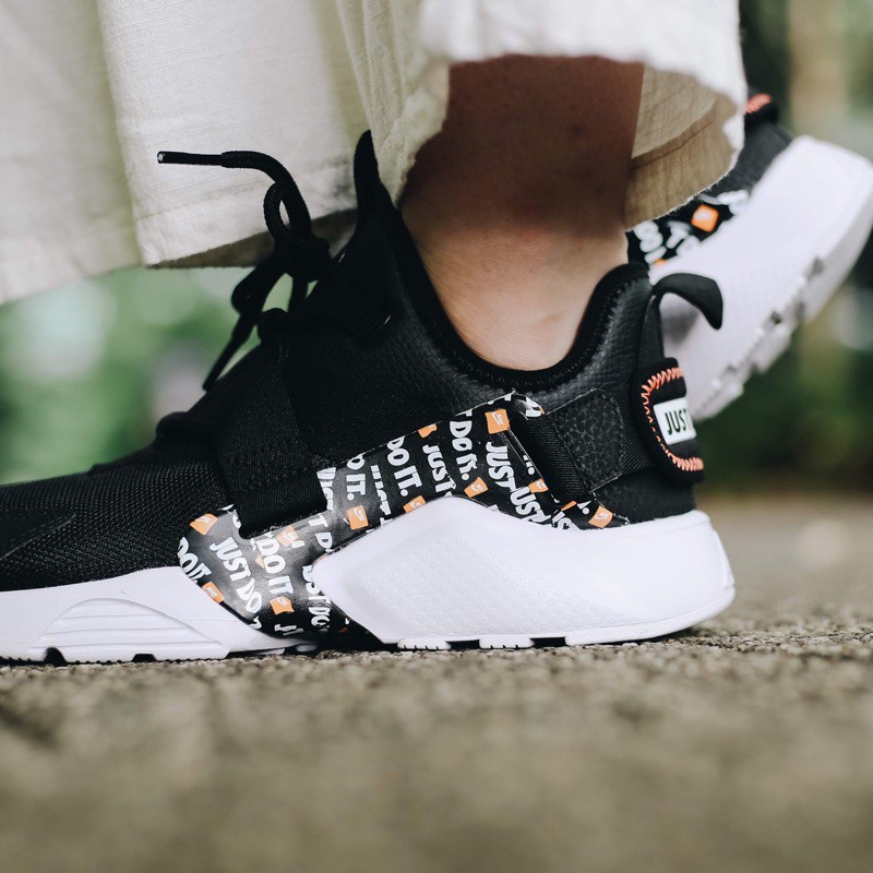 nike huarache city low just do it