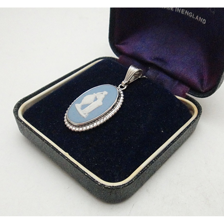 【拾年之路】 1964年英國製Wedgwood淺藍色碧玉+純銀項鍊(原裝盒)(免運)