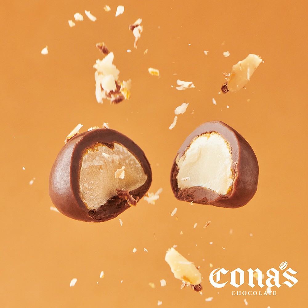 【Cona's妮娜巧克力】鹽味焦糖牛奶巧克力夏威夷果(80g/盒)【AOC銅牌獎】