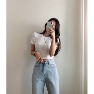 Winni shop韓國連線✈️正韓 性感露腰短版短袖T 上衣 T恤 短袖上衣 短袖T恤 短版上衣 短版T 素面 圓領