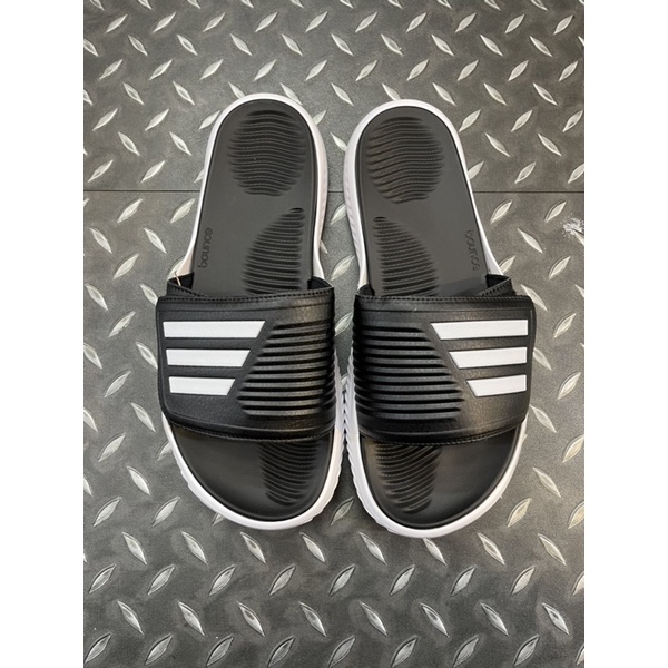 黑白 adidas ALPHABOUNCE SLIDE 2.0 拖鞋