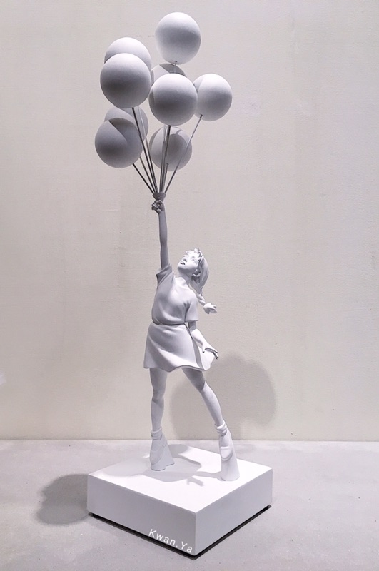 Banksy Flying Balloons Girl 氣球女MedicomToy SYNC 藝術公仔Kaws 