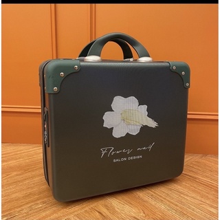 [轉賣］Flower nail salon🌺 訂製款小花手提行李箱