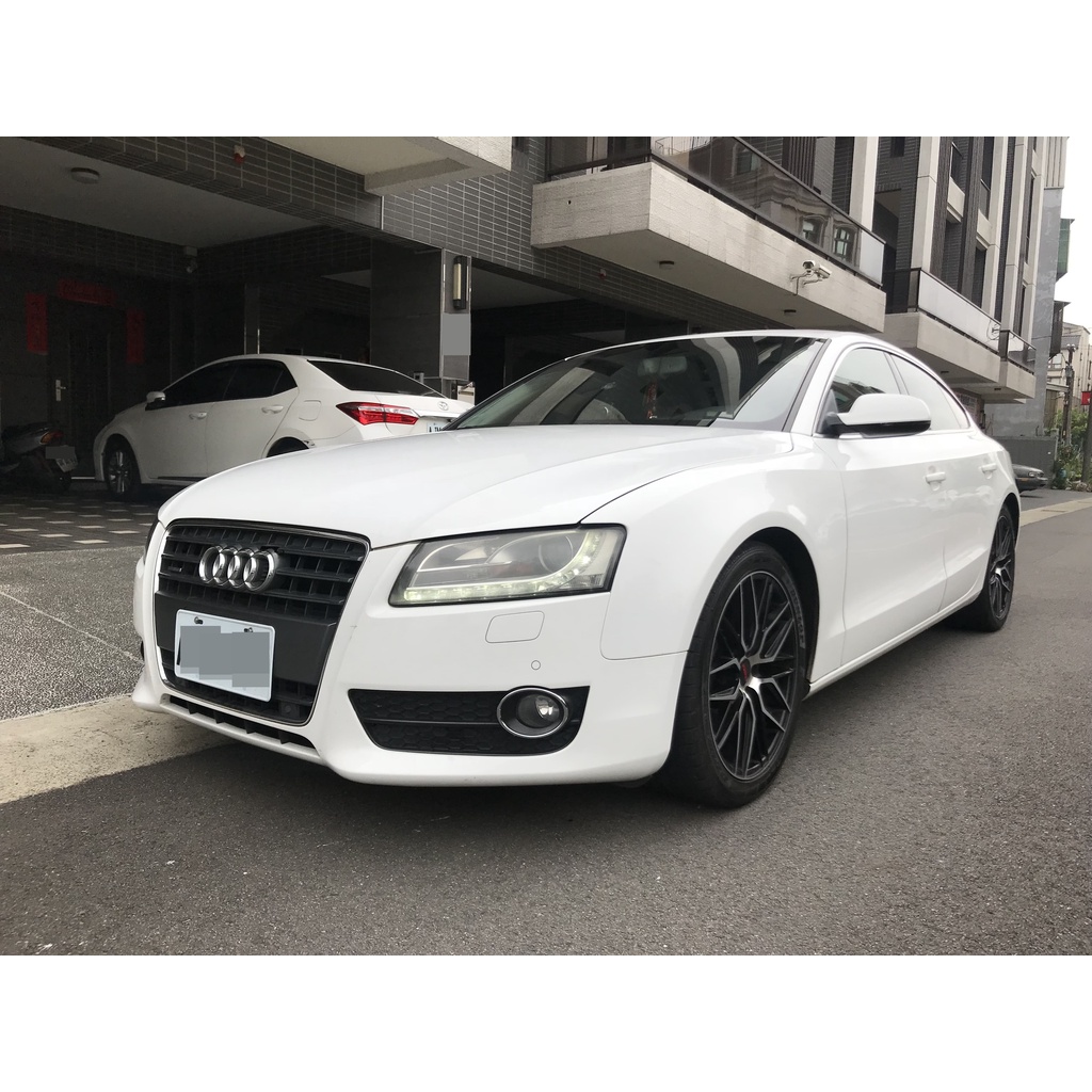 FB:硬硬的車庫! 奧迪 AUDI A5 2.0 白 11年中古車 二手車 桃園 汽車 車用 強力過件