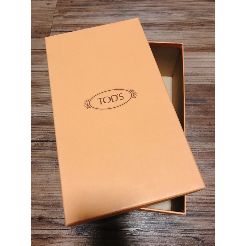 二手 正櫃品TOD TOD’S 黃色鞋盒/女鞋鞋盒/包裝紙盒 附原廠證書 正品 精品 義大利 收納盒 盒子 皮鞋鞋子精品