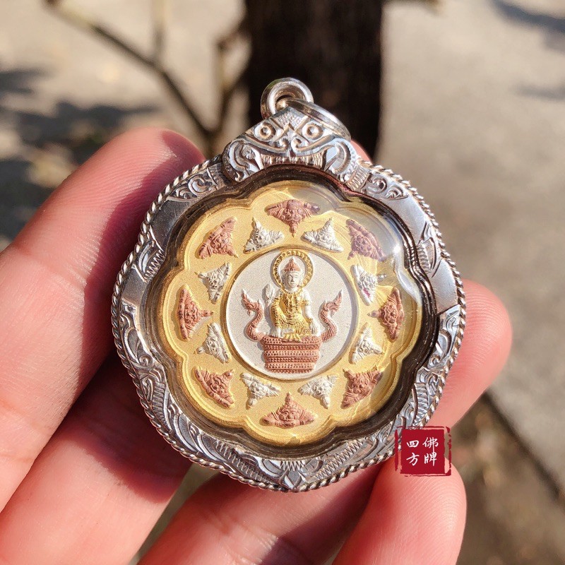 四方 佛牌 9場大法會 阿贊坤潘 佛歷2549年 108歲大法會 3k材質澤度金 甲杜康 蝦皮購物