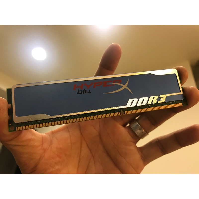 Kingston DDR3 1600 4G Hyper blu 4條