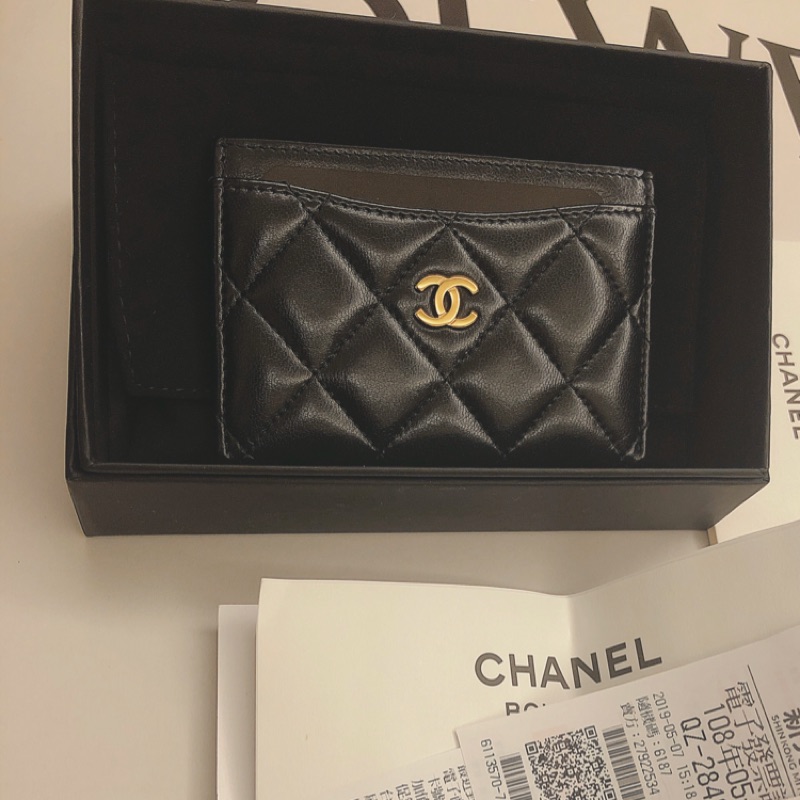 客訂定$100/Chanel 羊皮卡包卡夾/19年台灣購入$11200/購買證明皆能附上