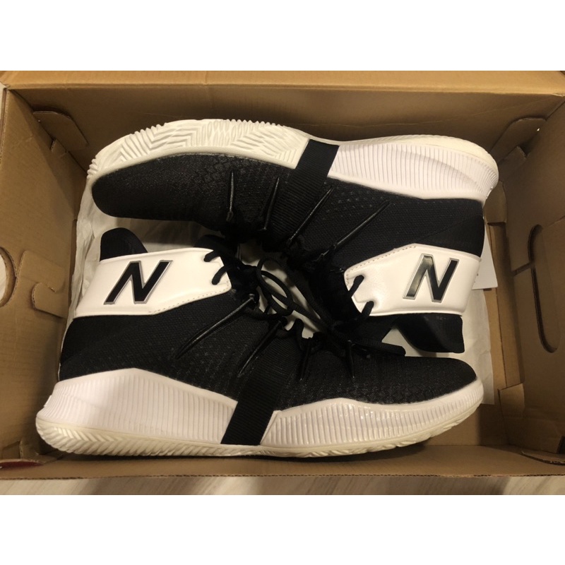 New Balance  OMN1S 馬刺配色