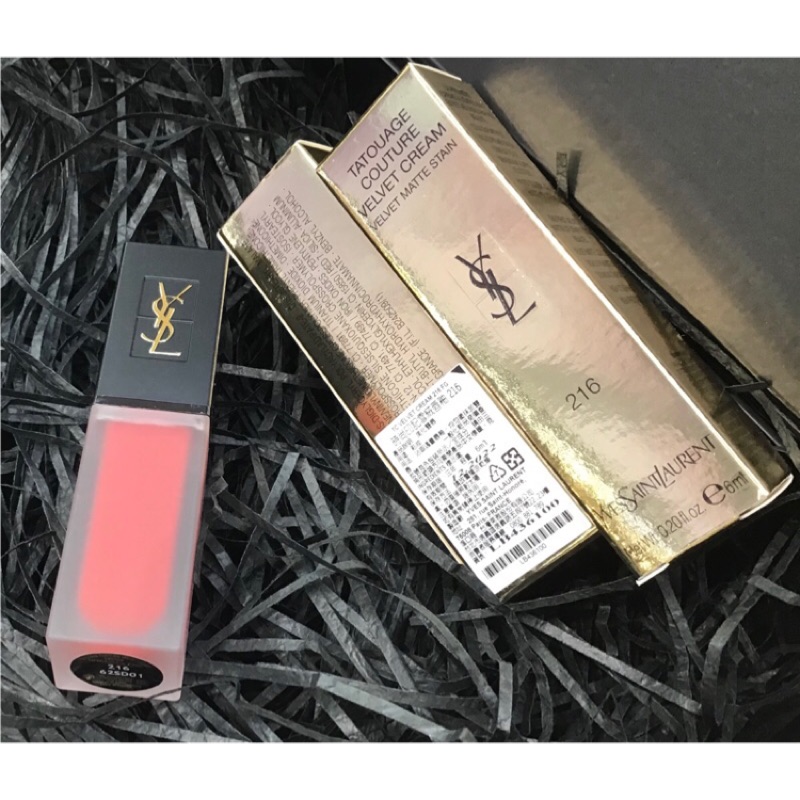 213；214 (台灣百貨公司貨）YSL 時尚印記雪絨唇釉 216 ; 204；211；210 ; 212 黑蓋唇釉