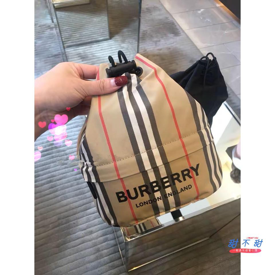 burberry drawcord pouch