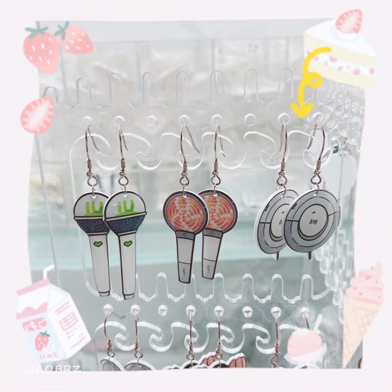 【覺JIAO】韓星☛吊飾  ITZY 耳夾 耳環 耳針 手燈 飯繪 禮志、Lia、留眞、彩領、有娜