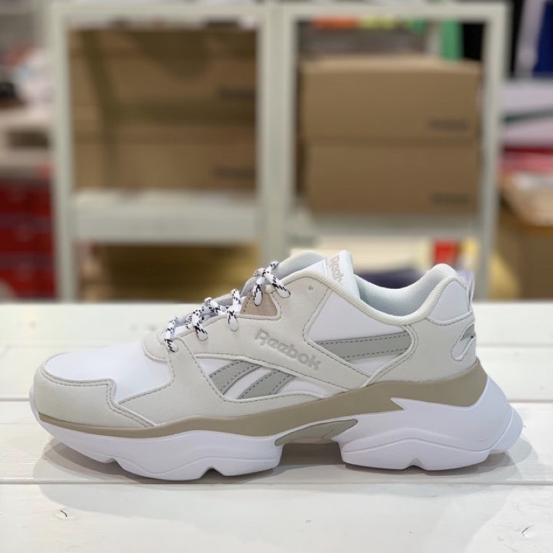 reebok royal bridge 3.0 wanna one