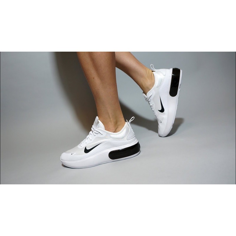 Sale!!! 極新Nike Air Max Dia女性美型跑步鞋 白22.5+nike運動上衣S