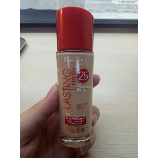 Rimmel lasting finish 25hr粉底液