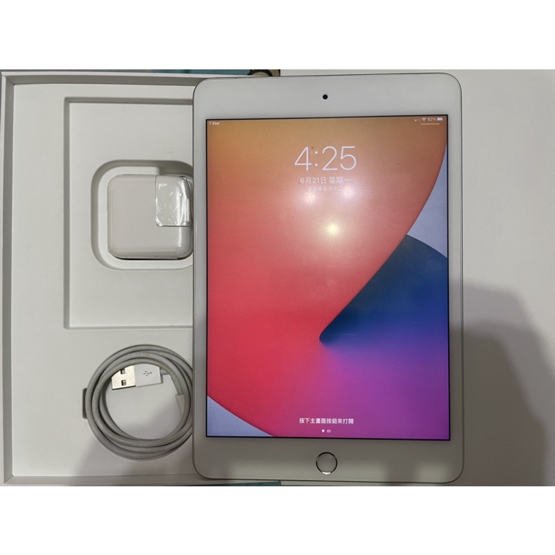 自售 Apple iPad mini 5 64G LTE 銀色 A2124台灣版