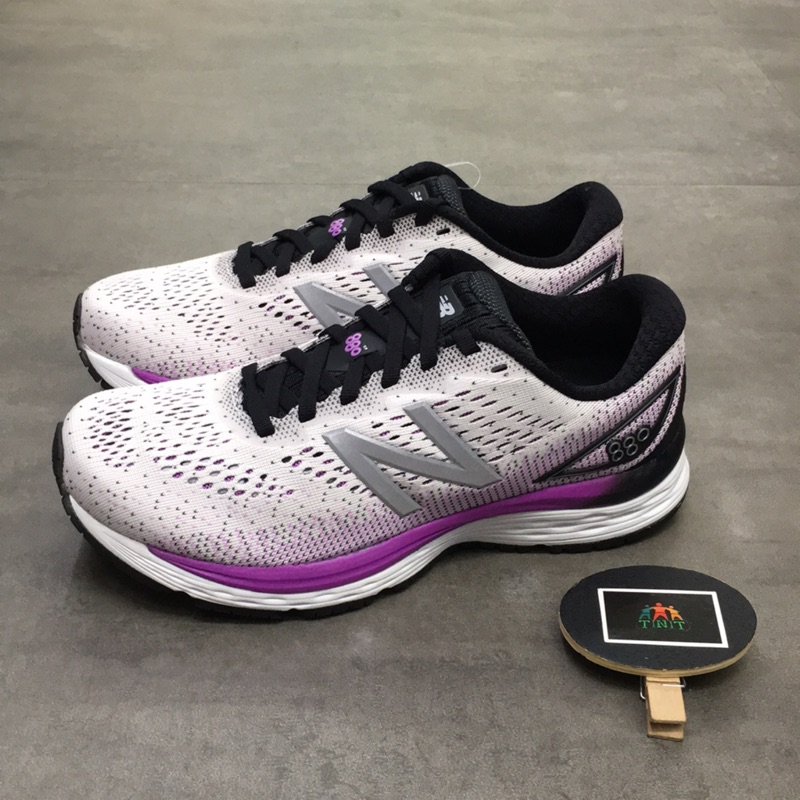 《TNT》NEW BALANCE 紐巴倫 女 寬楦 緩震 避震 透氣 耐磨 慢跑鞋 W880WT9