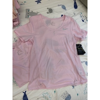 nike女生運動排汗衫DRI-Fit 粉色跟白色 原價1580