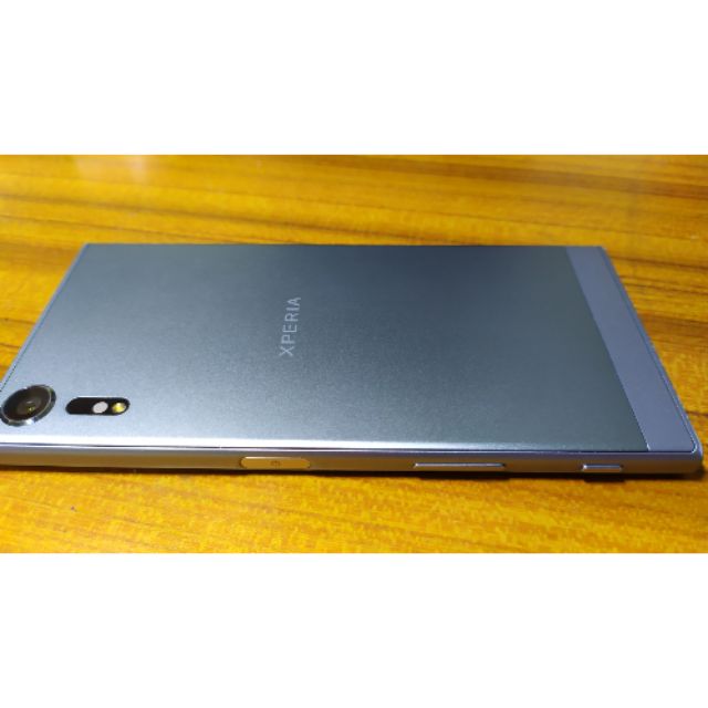 《二手》SONY Xperia XZs 64x4 極新