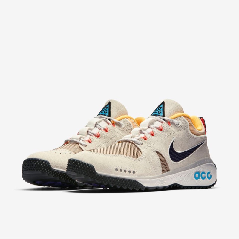 nike acg dog mountain