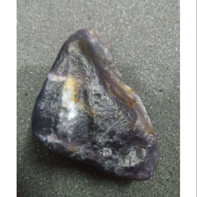 紫玉髓原礦 帶母岩皮