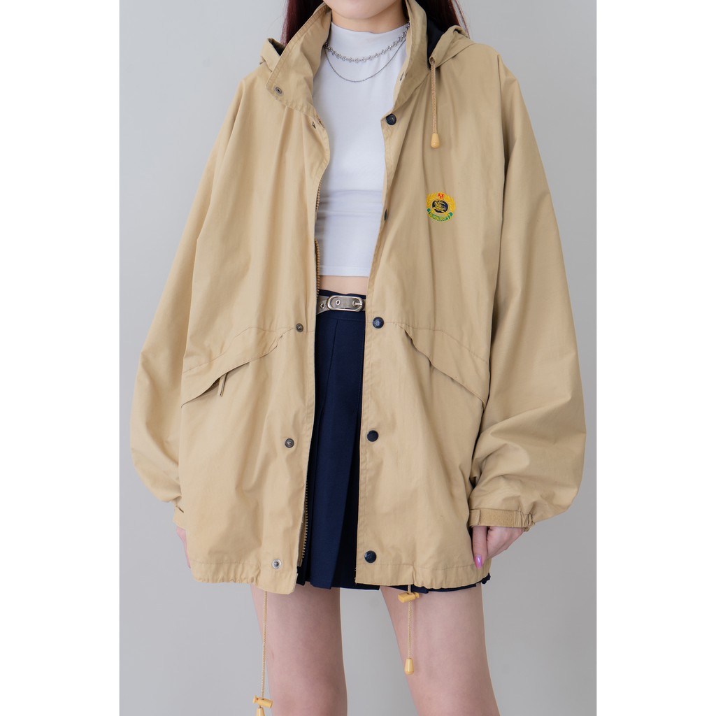 #孔雀花子  BURBERRY 卡其外套 三隻孔雀 花的呢喃 古著 二手
