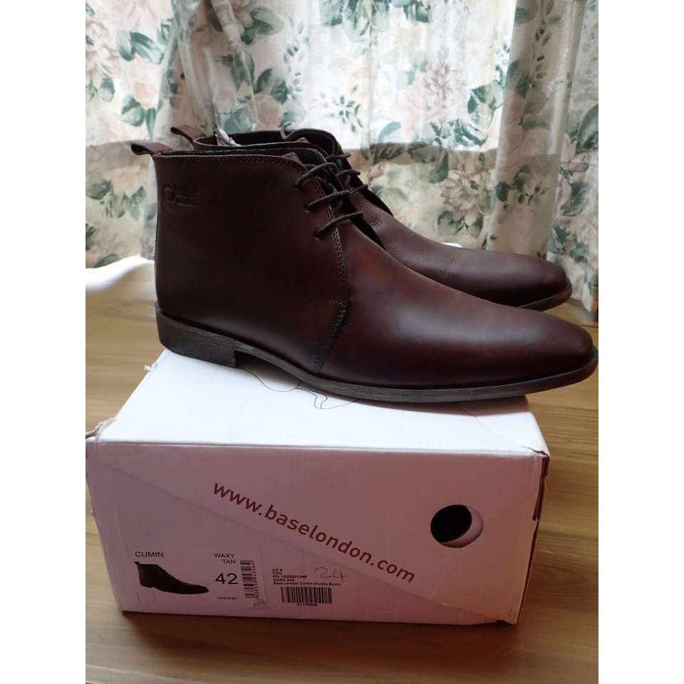 base london chukka