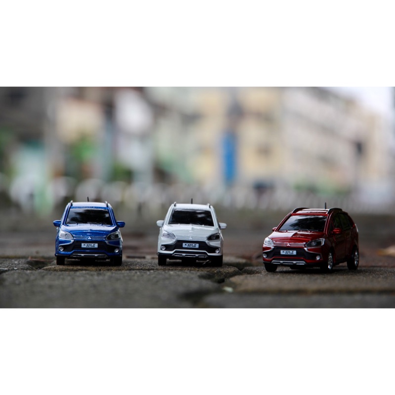 三菱 Mitsubishi Colt Plus 鋅合金 1:43 原廠模型車