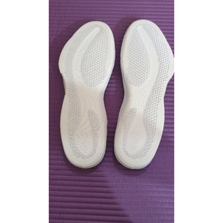 KOBE XI KOBE 11 鞋底 白底 US9 US10 US11