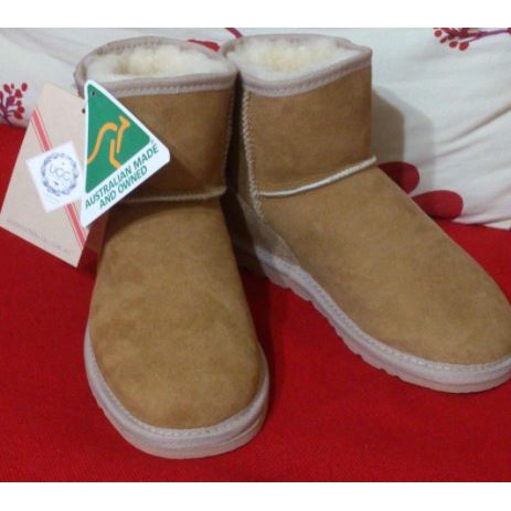 澳洲正品UGG australia雪靴.短靴.100%純澳洲製(現貨)杏色