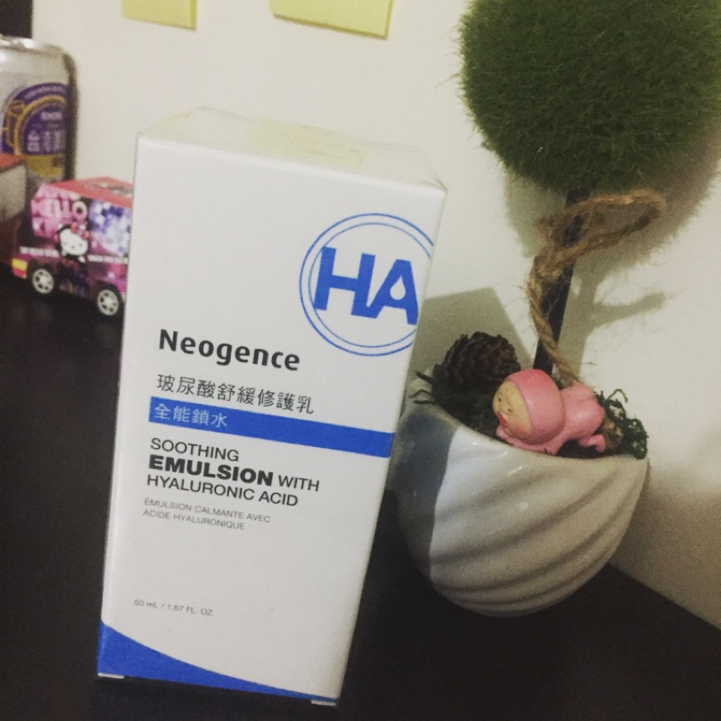 Neogence霓淨思 玻尿酸舒緩修護乳