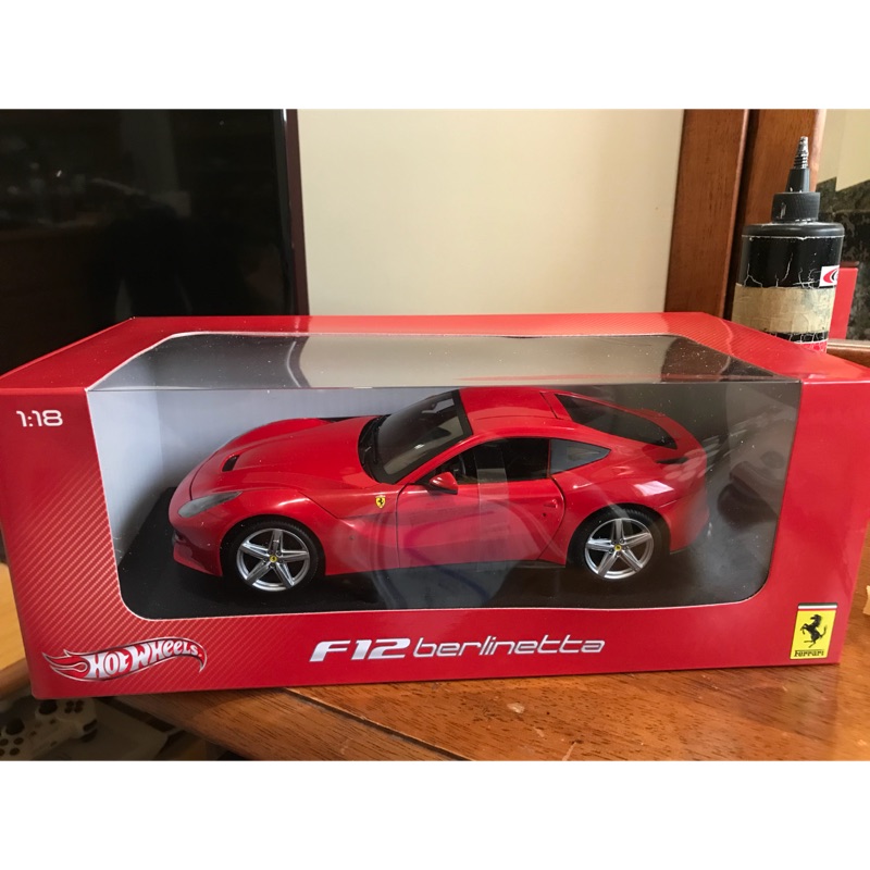 Hotwheels Ferrari F12 1/18
