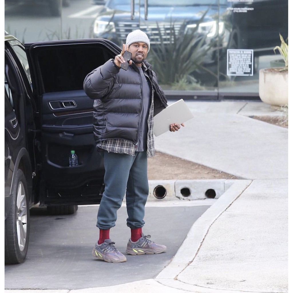 adidas yeezy boost 700 ee9614