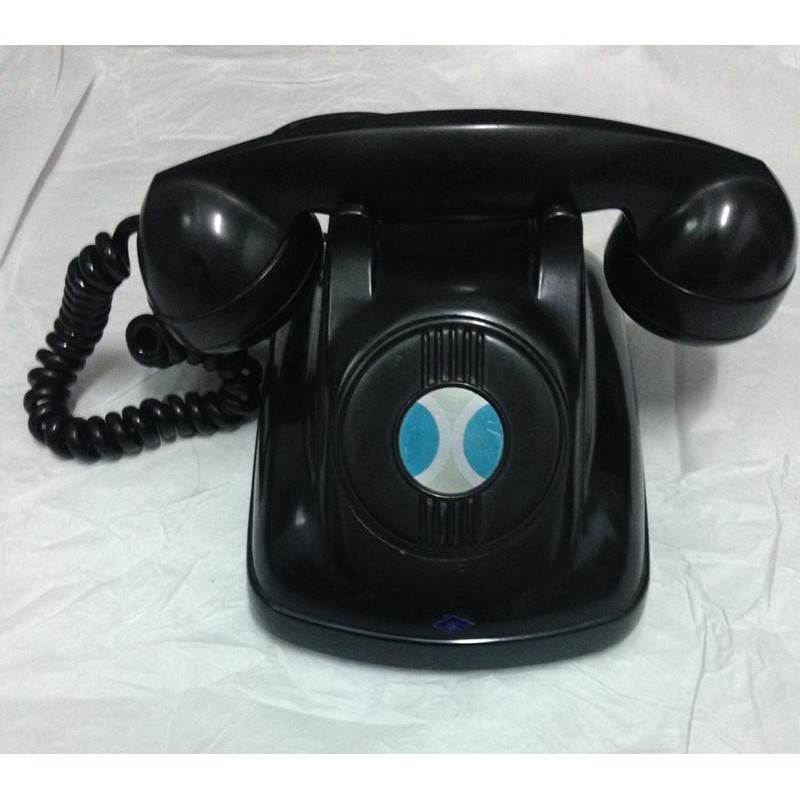 黑色無轉盤古董電話 ,可以接聽功能正常