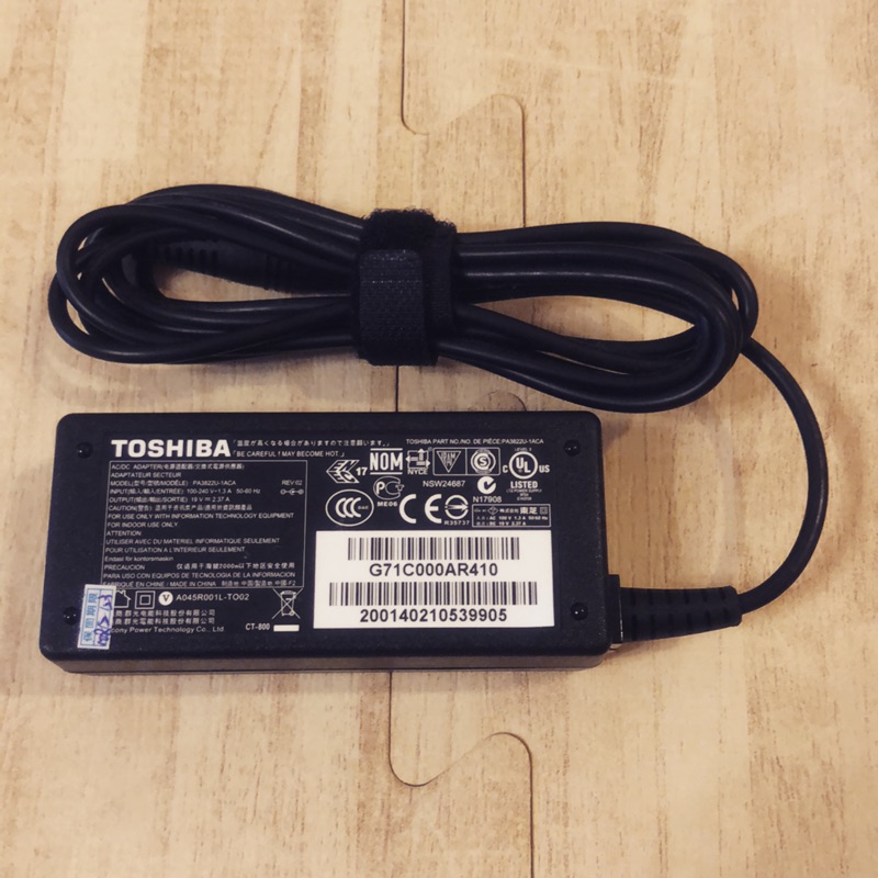 Toshiba 東芝 原廠變壓器 筆電 19V 2.37A 適用 Z830 Z930 PA3822U 100-240v