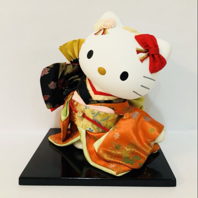 Hello Kitty 凱蒂貓 傳統手工人形擺飾《和服.舞姿.扇子》 沒有盒子