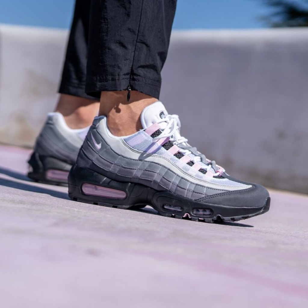 95s pink