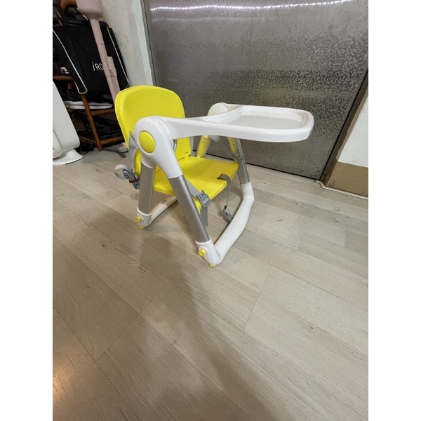 Flippa Apramo折疊式兒童餐椅。二手含運費