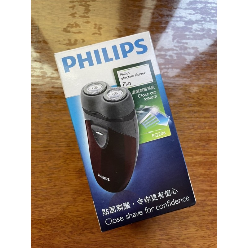 Philips PQ206 電動刮鬍刀 旅行用刮鬍刀 雙刀頭電鬍刀 電池式