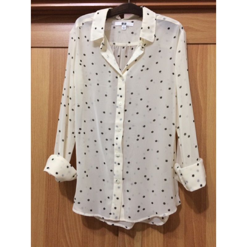Uniqlo 雪紡襯衫星星透膚米色女裝s 蝦皮購物